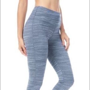 Gapfit heather gray athletic leggings size medium